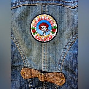 Gorgeous Grateful Dead enhanced Cabi jean jacket! Cabi brand jacket